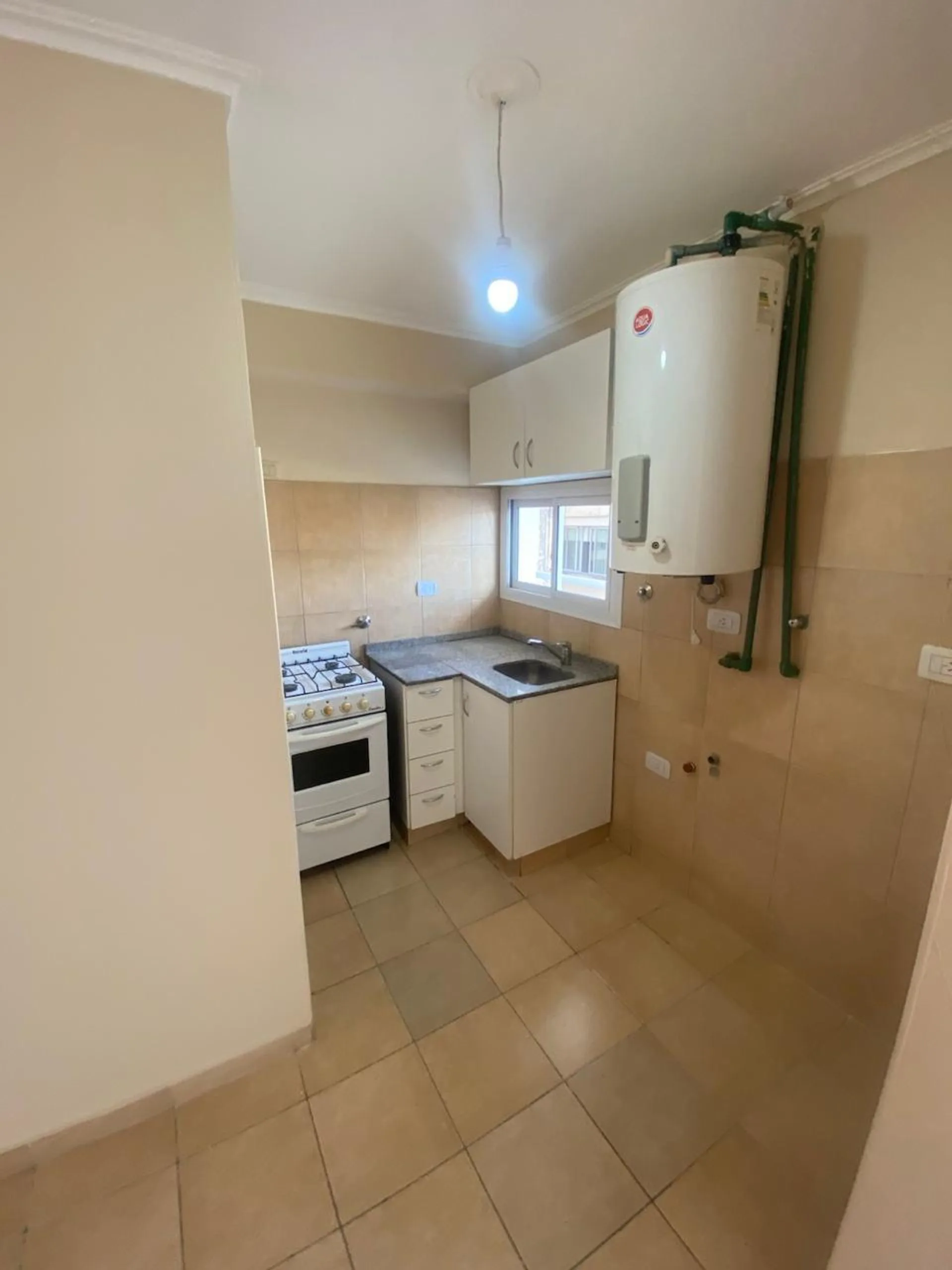 SE VENDE DPTO UN DORMITORIO  LUMINOSO CON PISCINA foto 2