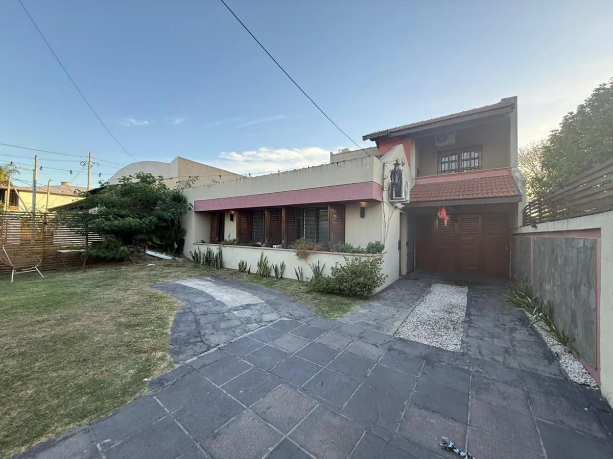 Chalet 6 amb c/ depto patio y cochera Monte Grande foto 5