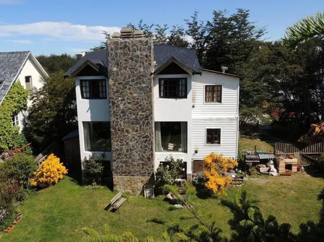 Hermosa Casa + Terreno 430 m2 céntrico en Ushuaia