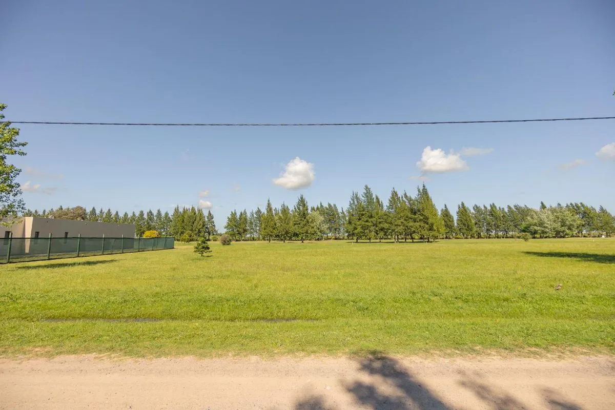 LOTE EN VENTA FINCAS DE SAN VICENTE CLUB DE GOLF foto 5
