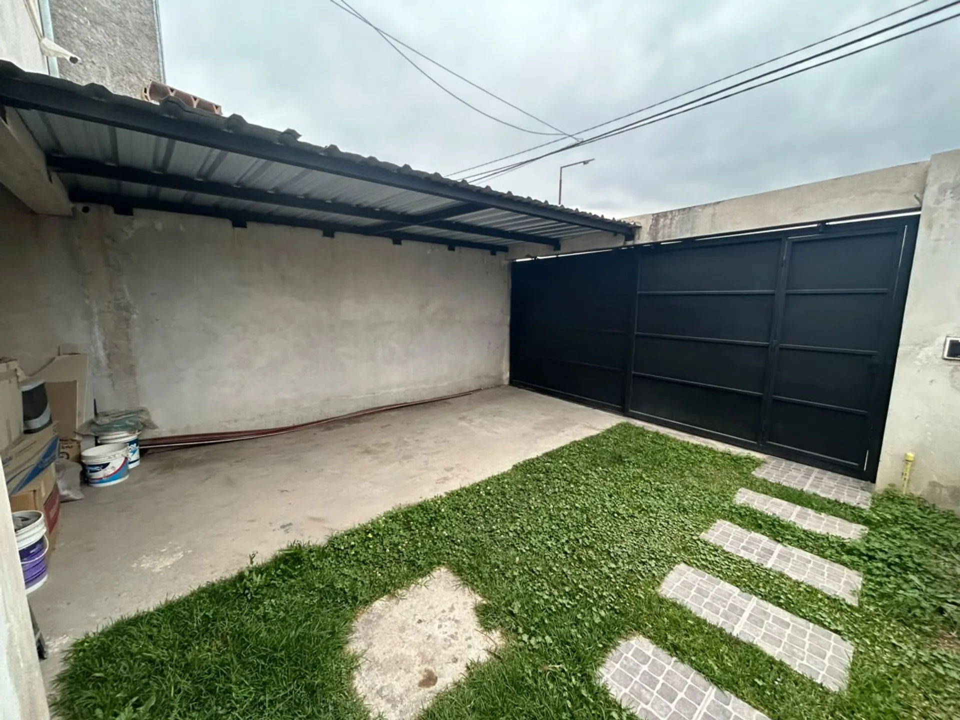 Venta duplex Estacion Alvarado pileta y cochera foto 2