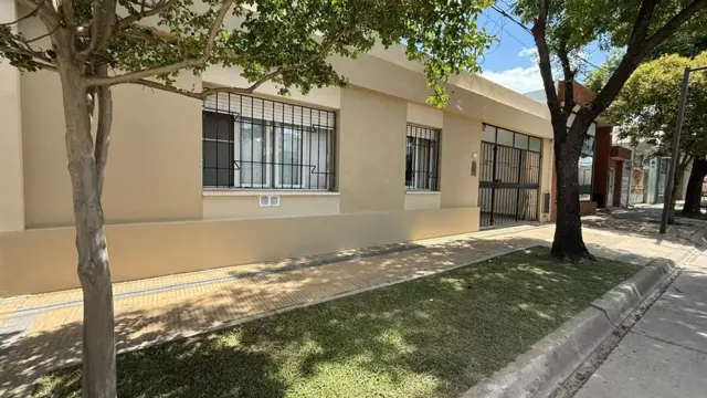 Se vende casa 2 dorm, exc. estado y ubicación