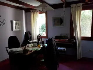 VENTA casa 3 dormitorios en San Martín de los Andes centro. foto 5