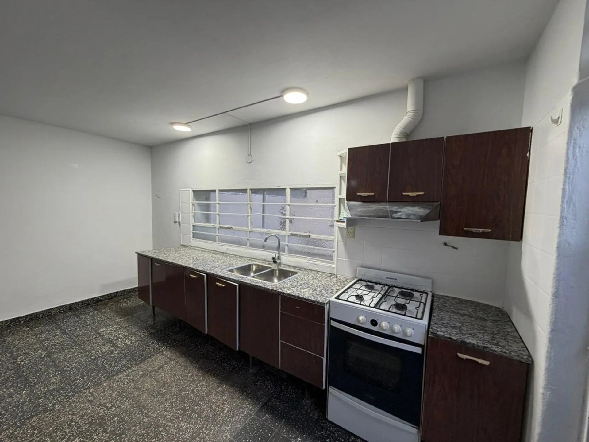 VENTA CASA B° SAN IGNACIO, VILLA HIPODROMO foto 2