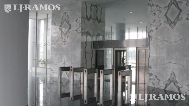 Alquiler de oficina de 455 m2 en Tigre foto 5