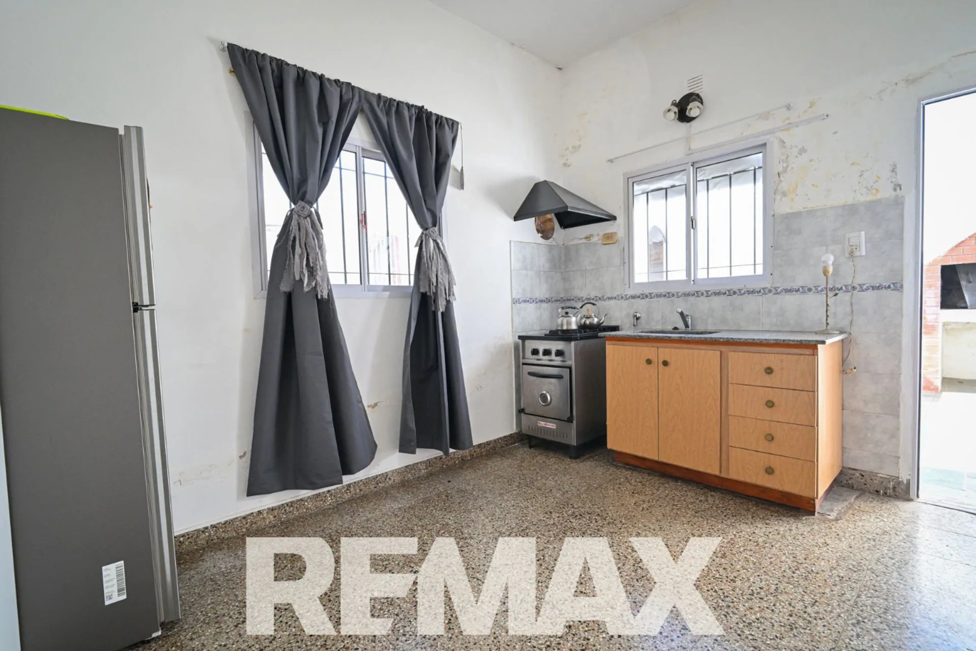 SE VENDE Casa 2 Dormitorios - Barrio Norte foto 5