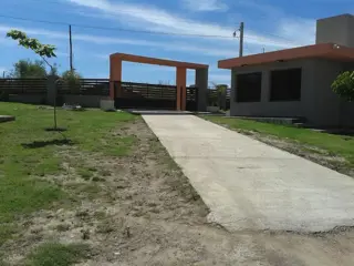complejo en venta a metros de la ruta foto 5