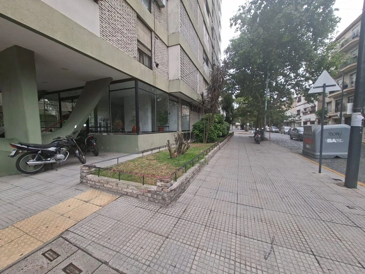 VENTA DEPARTAMENTO 3 AMBIENTES FLORESTA foto 3