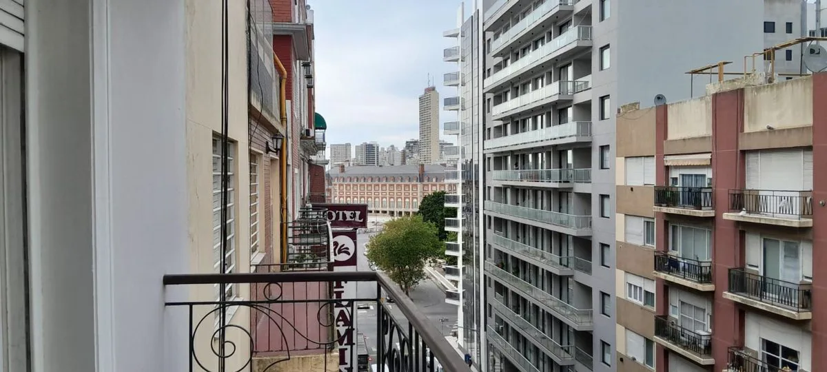 VENTA SEMIPISO 4 AMB + DEP. Y COCHERA - CENTRO foto 5