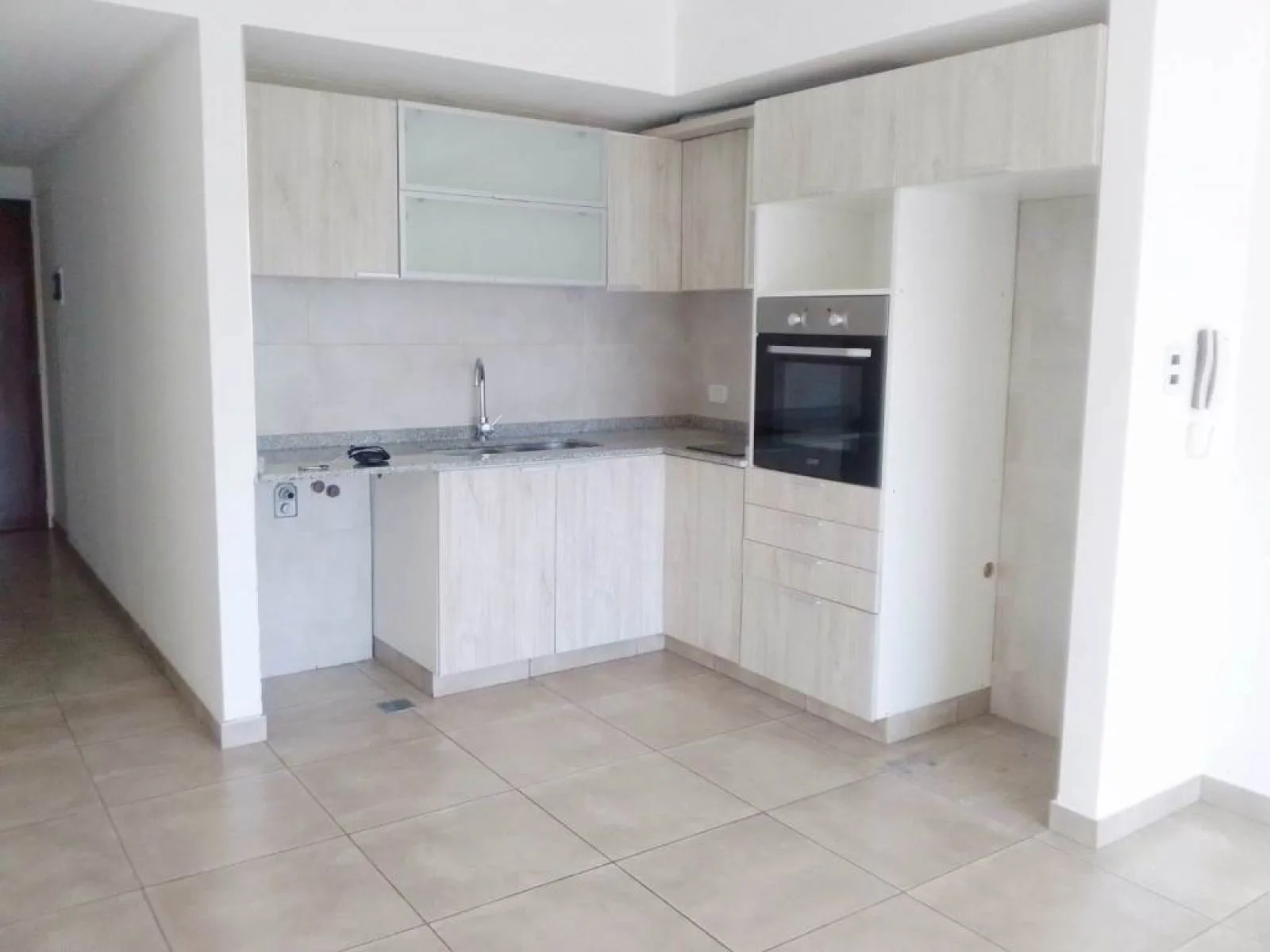 VENTA DE MONOAMBIENTE EN VILLA LURO foto 2