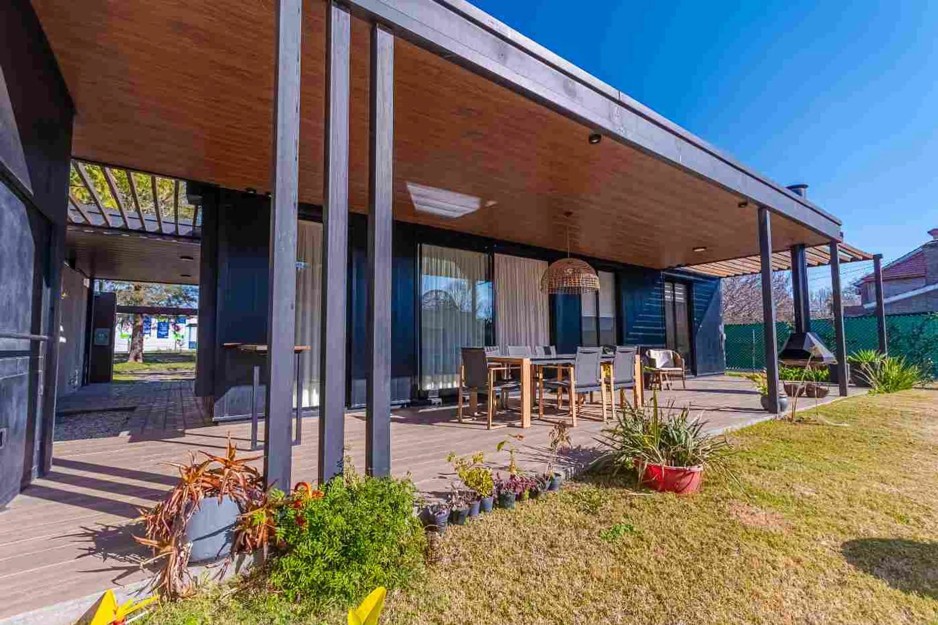 CASA EN VENTA 2 DORMITORIOS FISHERTON