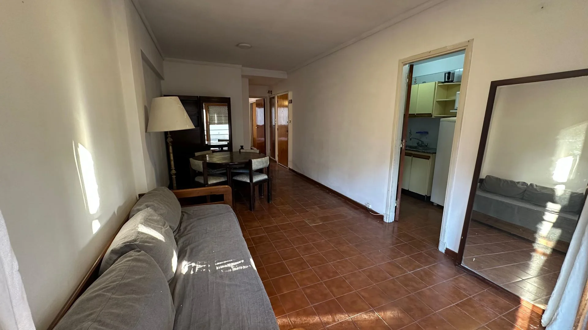 Venta Departamento 2 Amb. Frente c/Balcón La Perla foto 2