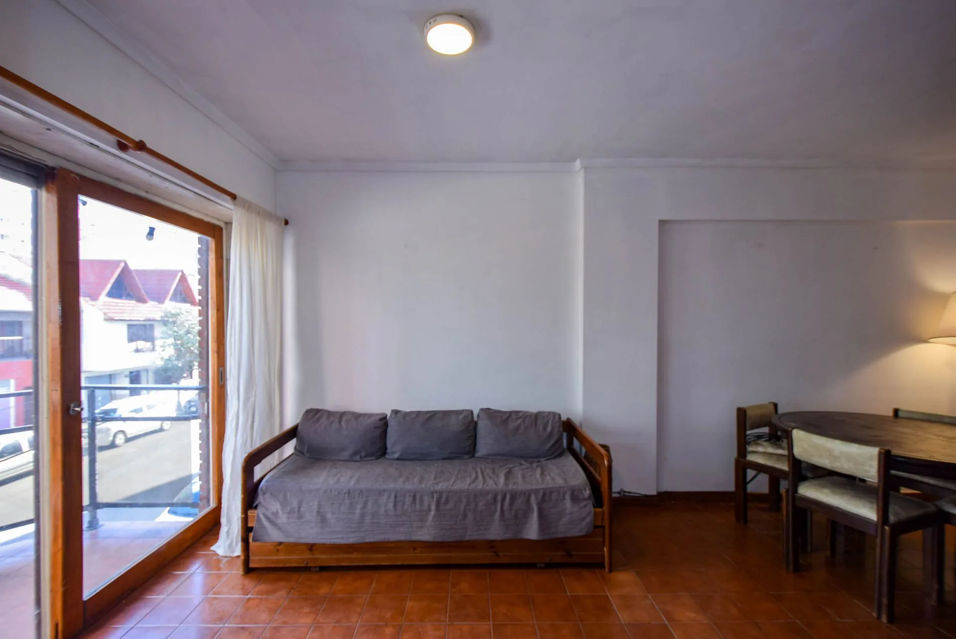 Venta Departamento 2 Amb. Frente c/Balcón La Perla foto 5