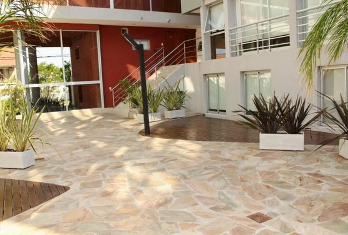 Venta departamento 2 amb. Punta Mogotes 200 m mar foto 3