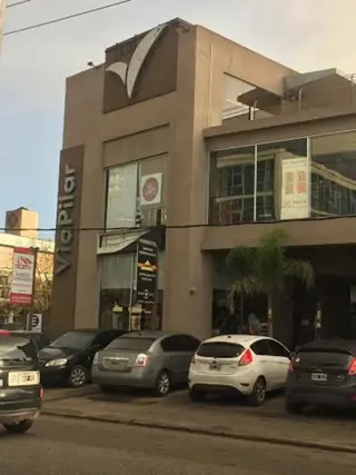 EXCELENTE LOCAL EN VENTA EN PASEO COMERCIAL VÍA PILAR, PLANTA ALTA foto 1