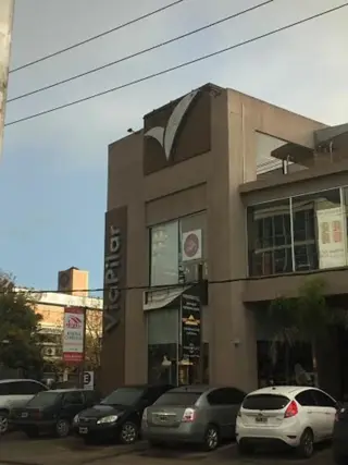 EXCELENTE LOCAL EN VENTA EN PASEO COMERCIAL VÍA PILAR, PLANTA ALTA foto 2