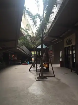 EXCELENTE LOCAL EN VENTA EN PASEO COMERCIAL VÍA PILAR, PLANTA ALTA foto 3