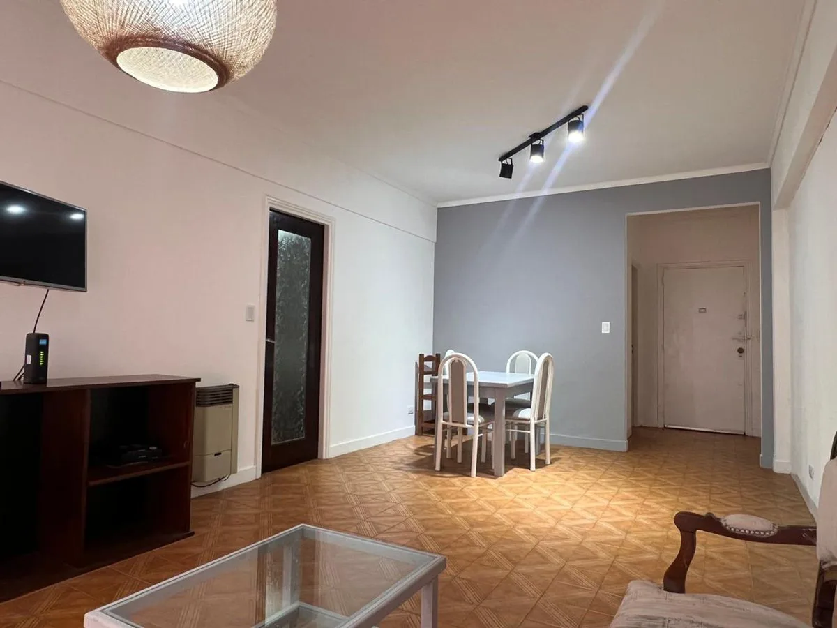 Venta Amplio 3 Ambientes con Dependencia y 2 Baños foto 3