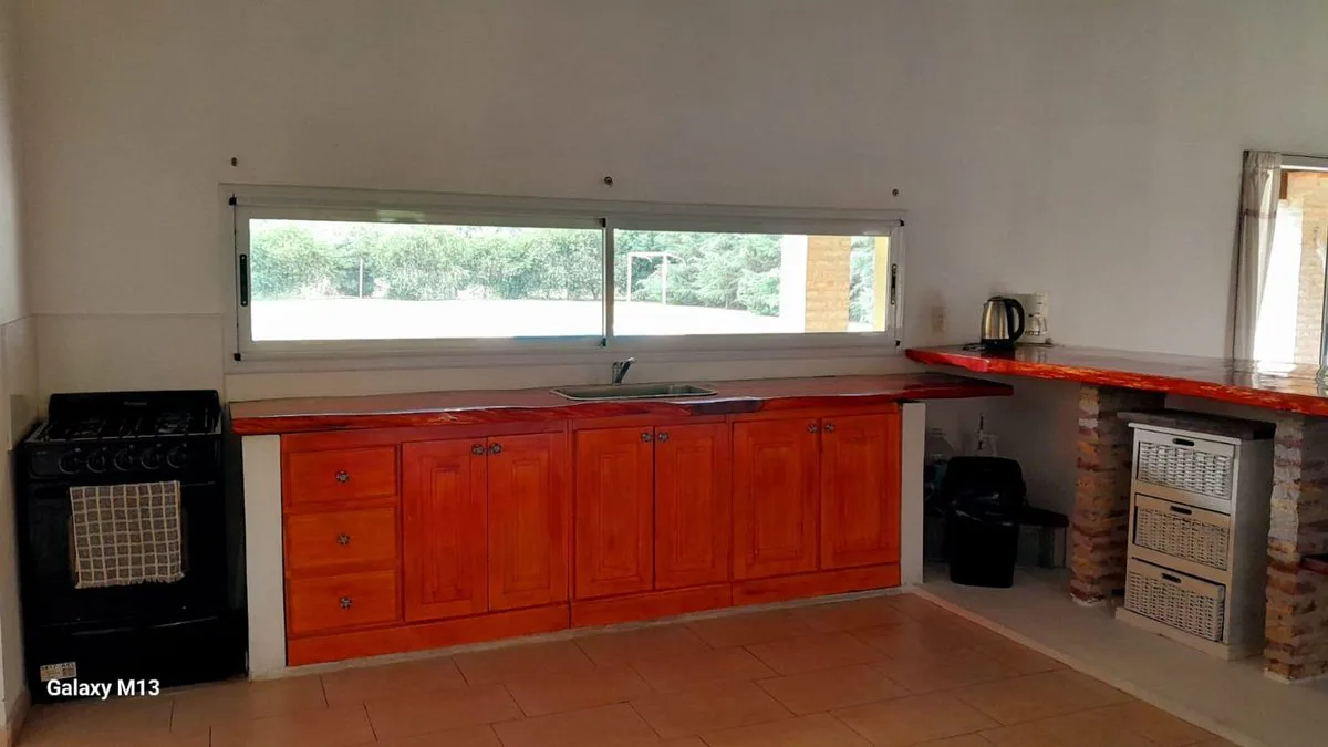 VENTA-CASA 4 AMB-LOTE 2400 M2-PILETA-CHASCOMÚS foto 5