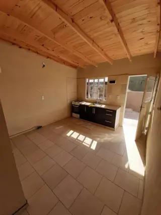 Excelente Departamento de 2 ambiente. La Tablada foto 3