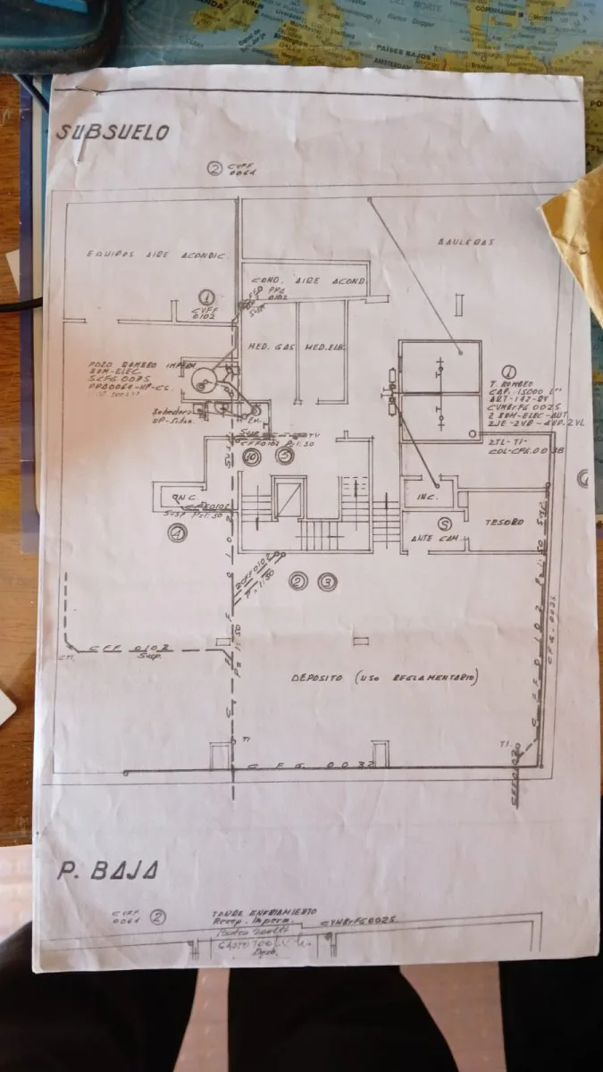 Venta San Telmo 4 pisos conectados ( Excelente oportunidad colegio, instituto, gremio)dentro de un edificio de viviendas... foto 4