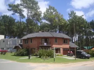 Excelente Chalet con Jacuzzi y Piscina Climatizada para 10 personas foto 2