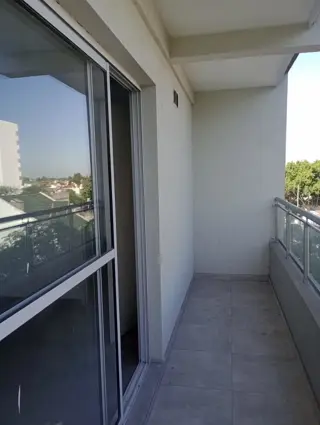 VENTA DPTO DE TRES AMB A ESTRENAR foto 3