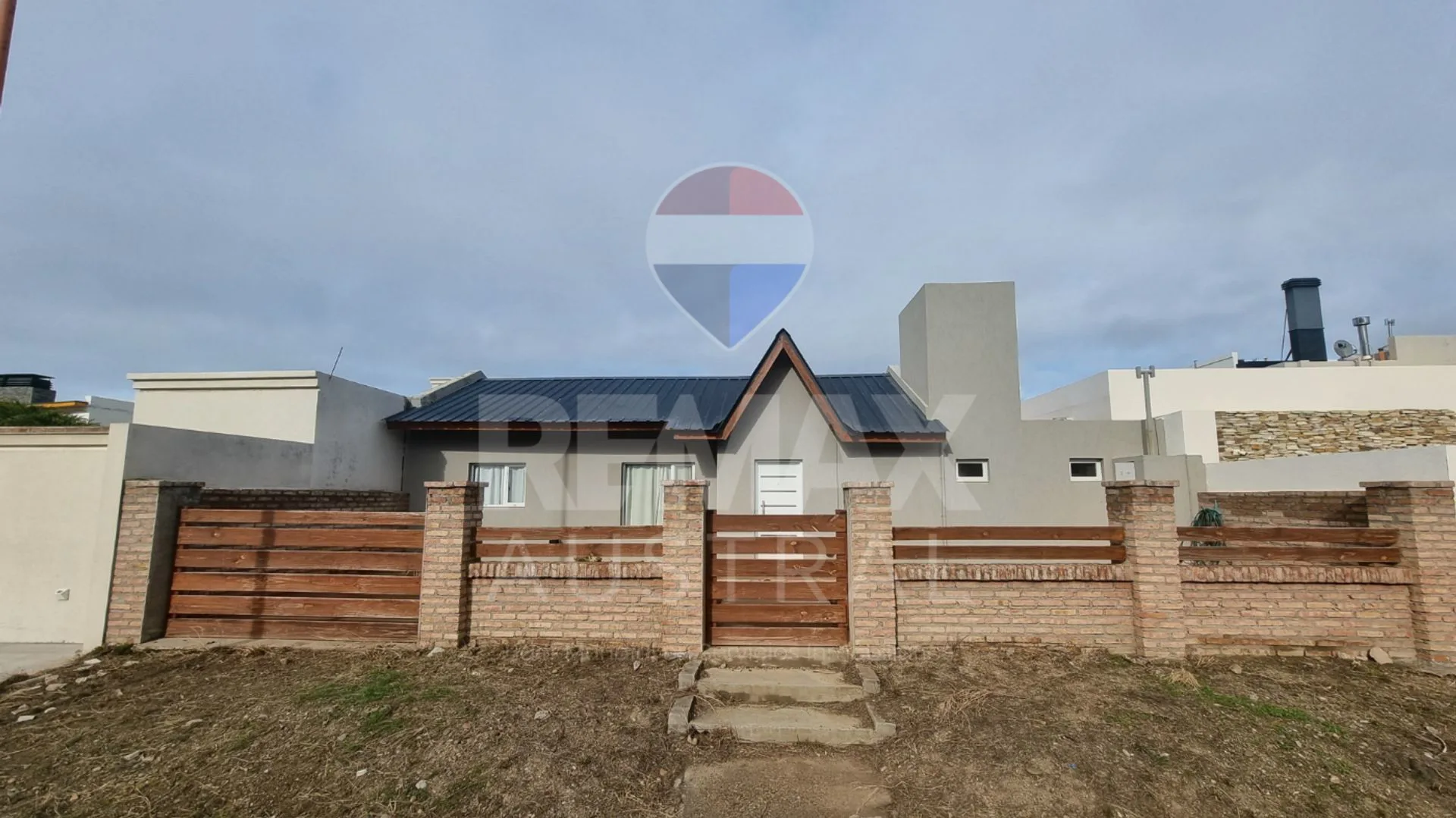 CASA 2 DORMITORIOS SOLARES-RADA TILLY foto 2