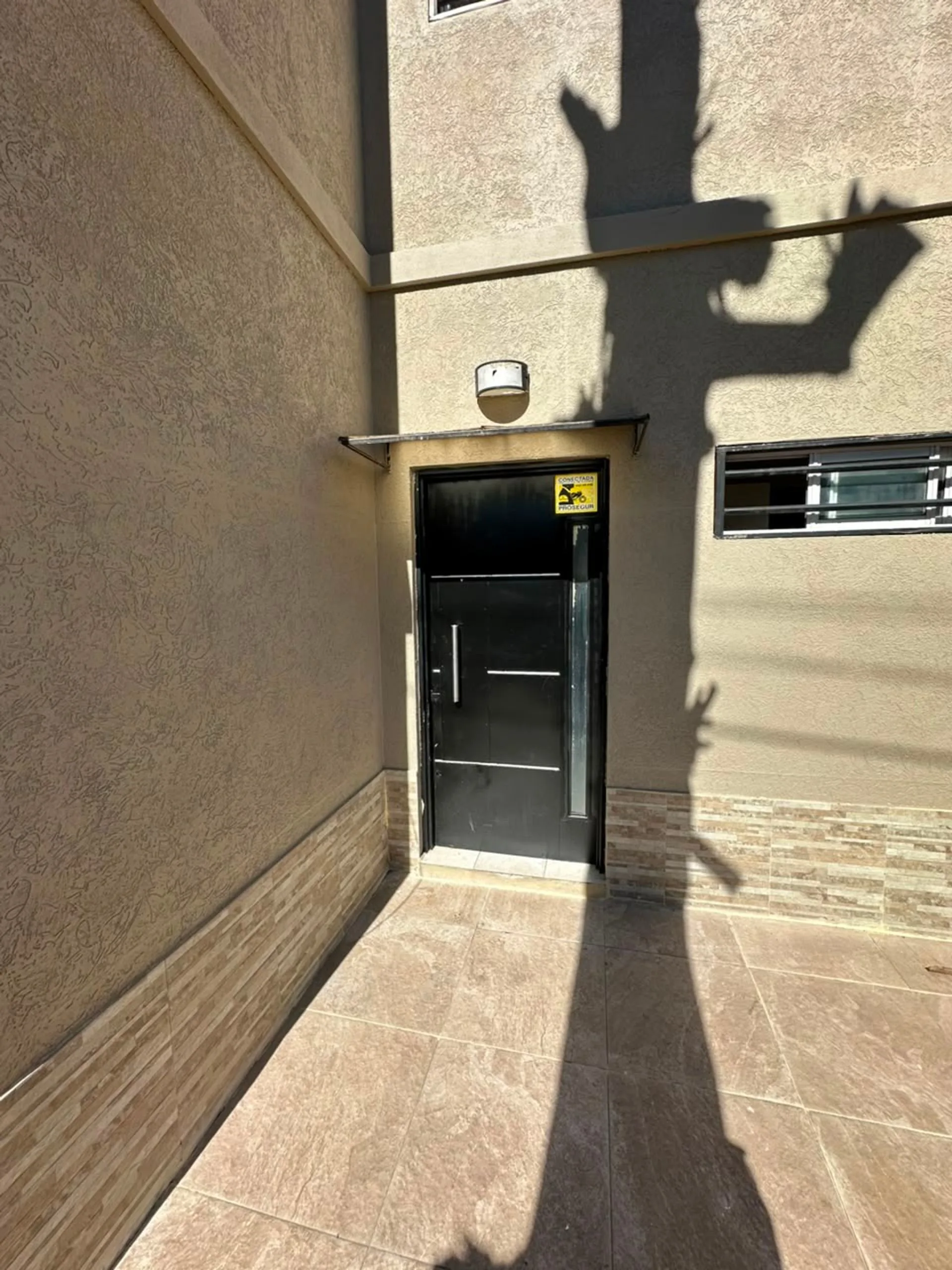 CASA EN VENTA EN GENERAL RODRIGUEZ APTA CREDITO foto 2