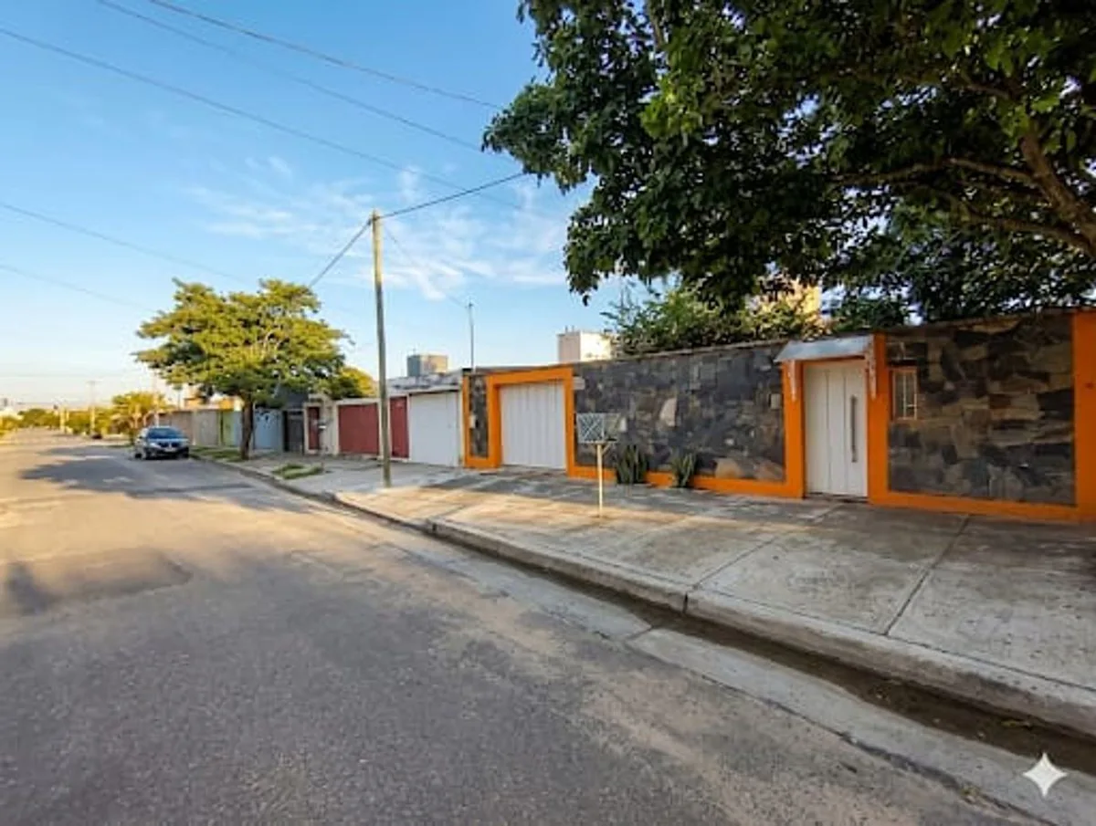 SE VENDE CASA PARQUE LA GRUTA-FACILIDADES-FINANCIA foto 3