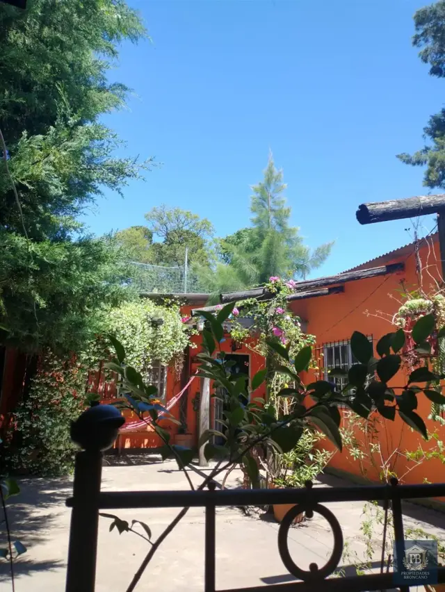 CASA EN VENTA EN 9 DE FEBRERO 650 LOMAS DE ZAMORA