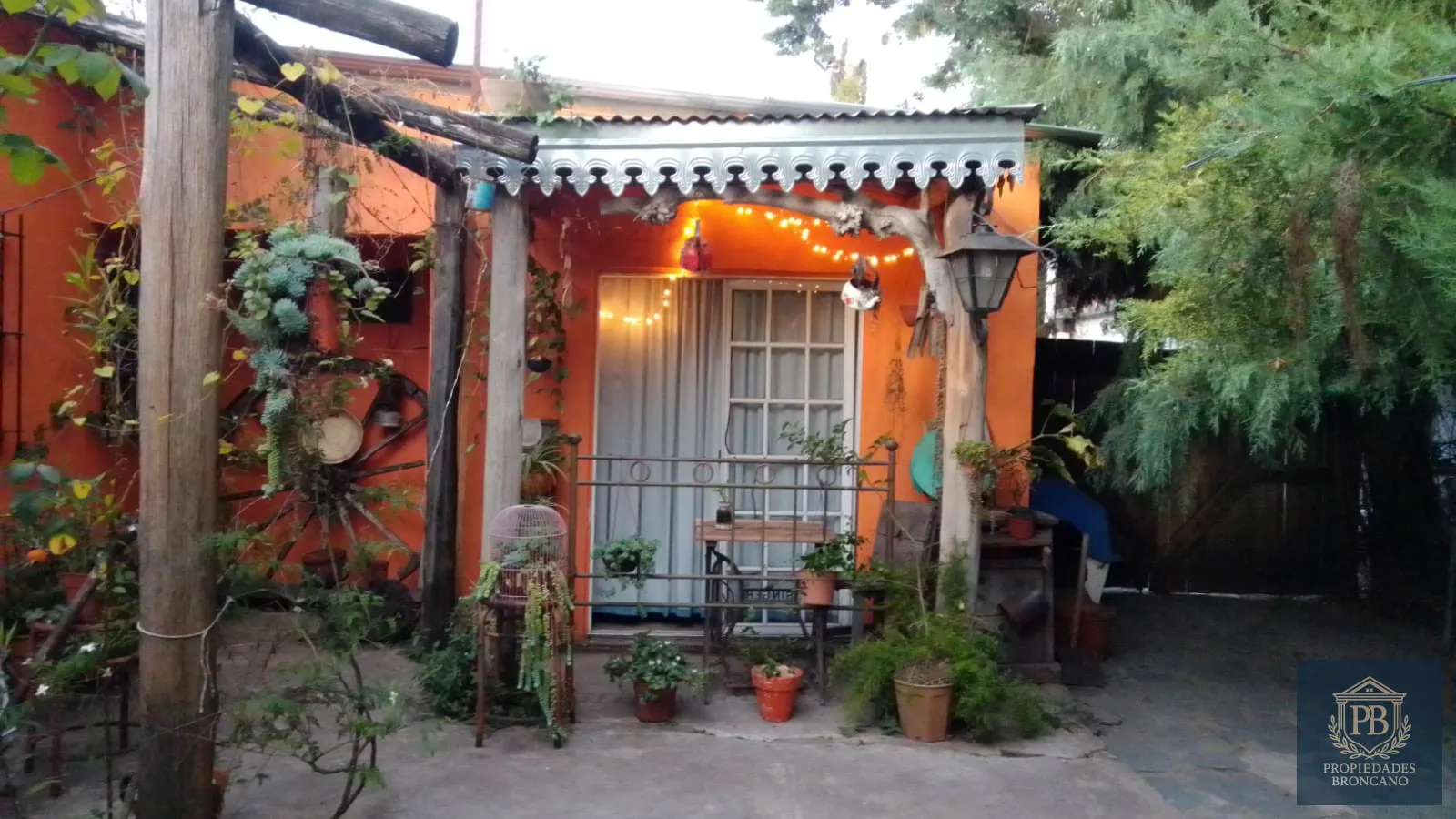CASA EN VENTA EN 9 DE FEBRERO 650 LOMAS DE ZAMORA foto 2
