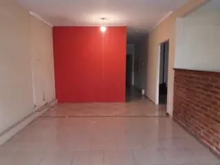 LOCAL DE 110M² (AV.BOULOGNE SUR MER 1535) TAPIALES foto 2
