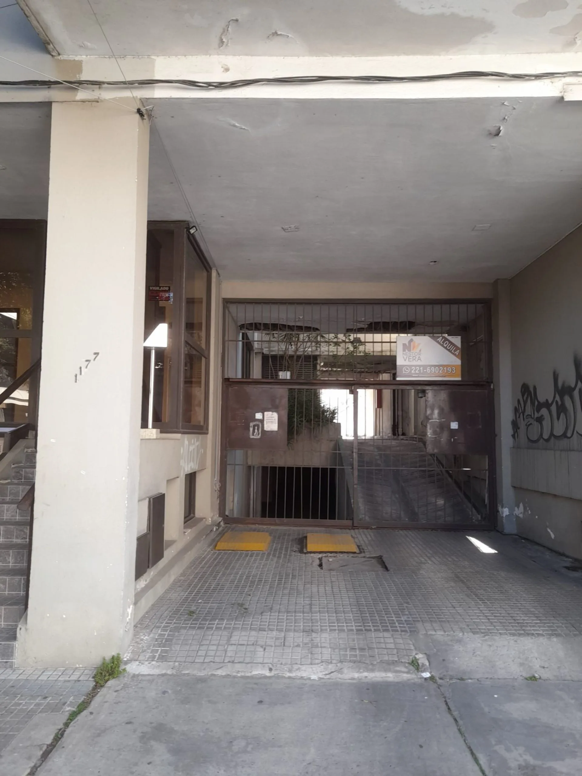 COCHERA VENTA LA PLATA CENTRO foto 2