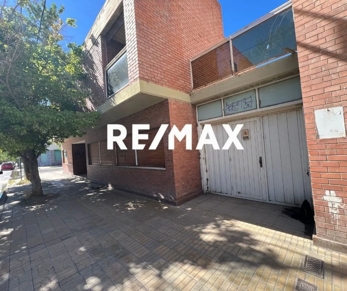 VENTA CASA APTO PROFESIONAL - CIPOLLETTI foto 4