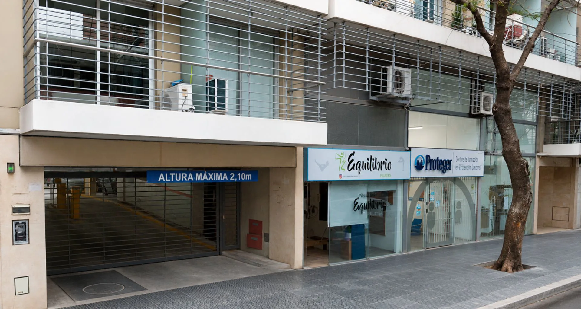 Venta de Cochera Cubierta en Belgrano