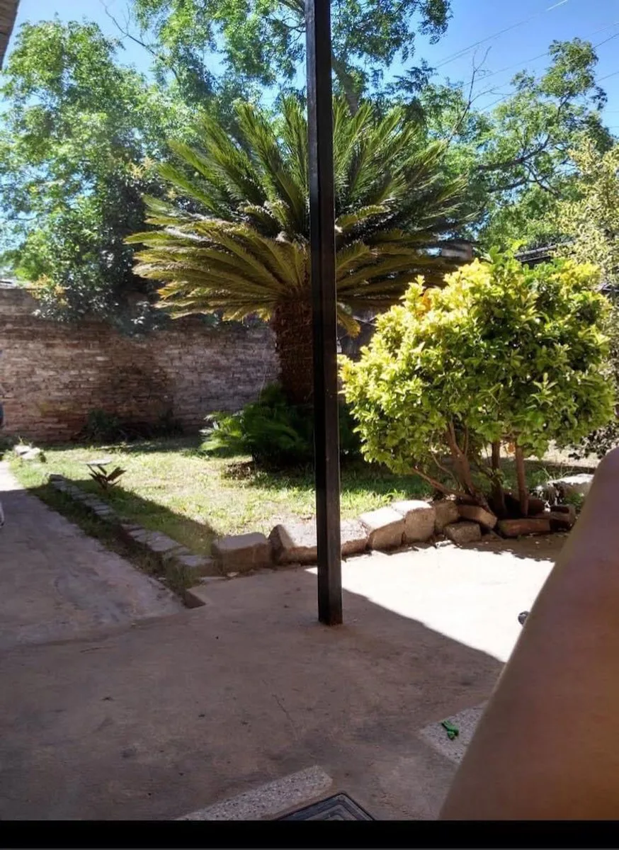SE VENDE CASA 3 AMBIENTES CON PILETA foto 2