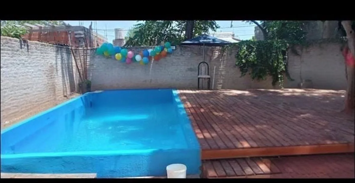 SE VENDE CASA 3 AMBIENTES CON PILETA foto 3