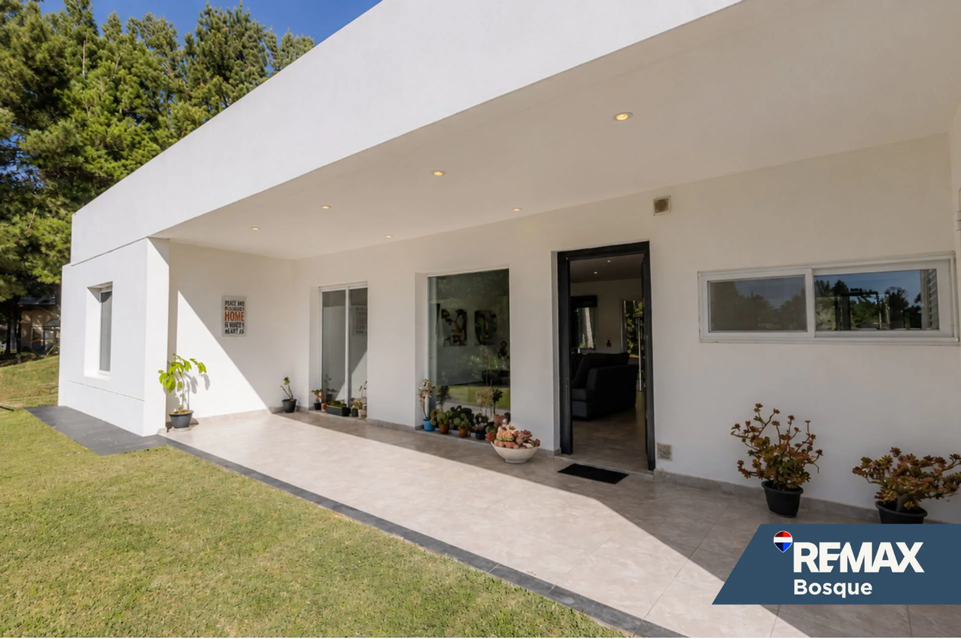 CASA EN VENTA EN COSTA ESMERALDA foto 2