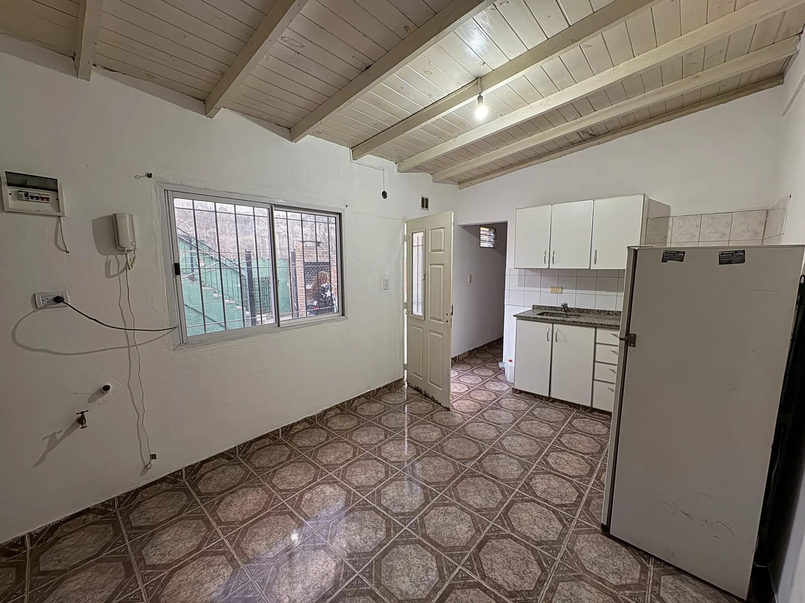 Vivienda con Patio al Frente foto 3