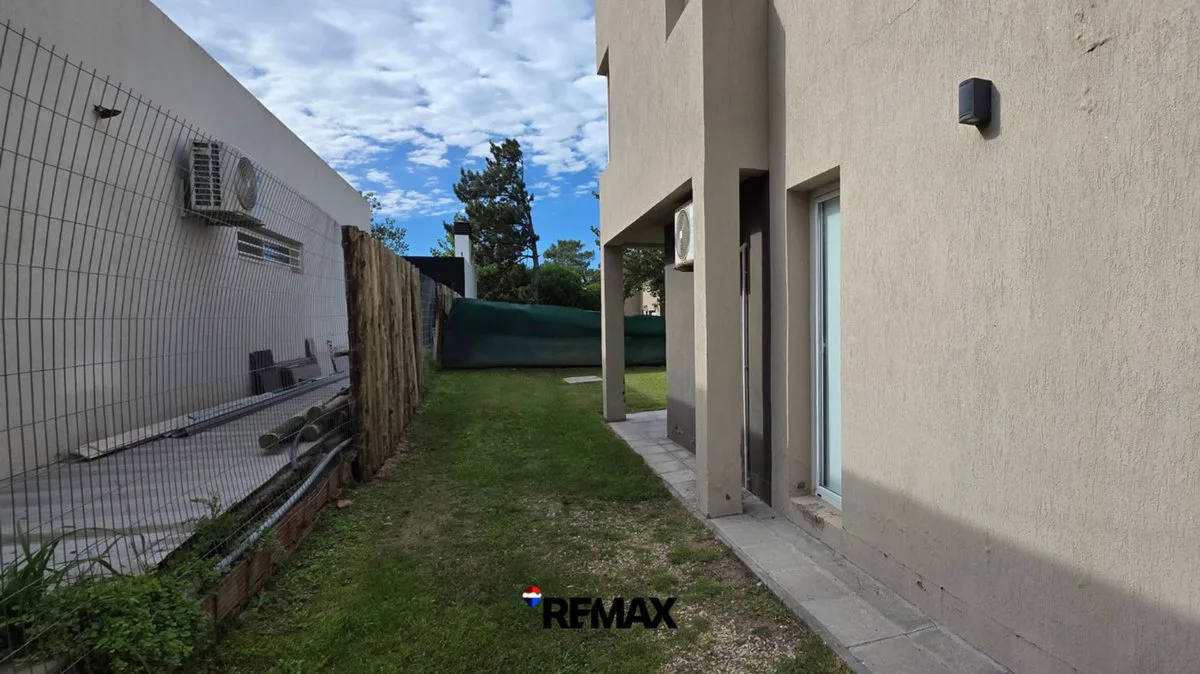 Dúplex 2 dorm. a 50 m del mar Las Dunas Monte Herm foto 2