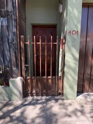 Casa Tipo PH En Alquiler 3 Ambientes, Primer Piso Por Escalera foto 1