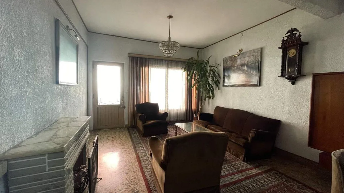 VENTA CASA 4 AMBIENTES SAN MARTIN -PATIO Y PILETA
