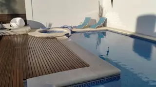 EXCELENTE PROPIEDAD CON PISCINA foto 1