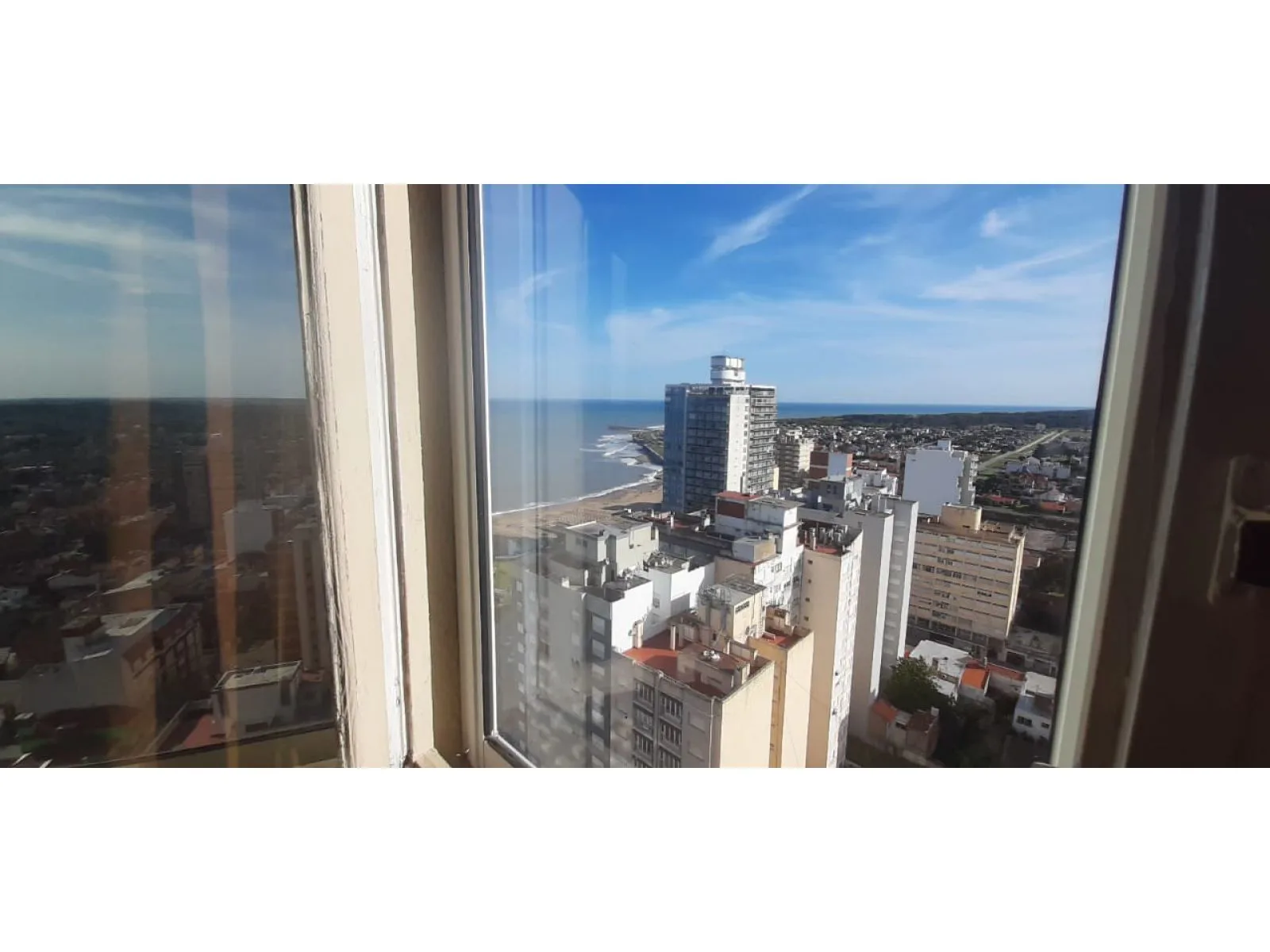 Renovated Studio with Panoramic View in Miramar, Playa II Building – photo 15 of 17