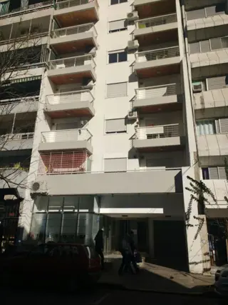 Rosario: Tucuman 1477 cochera en el subsuelo de 13 m2, Santa Fe, Argentina foto 1
