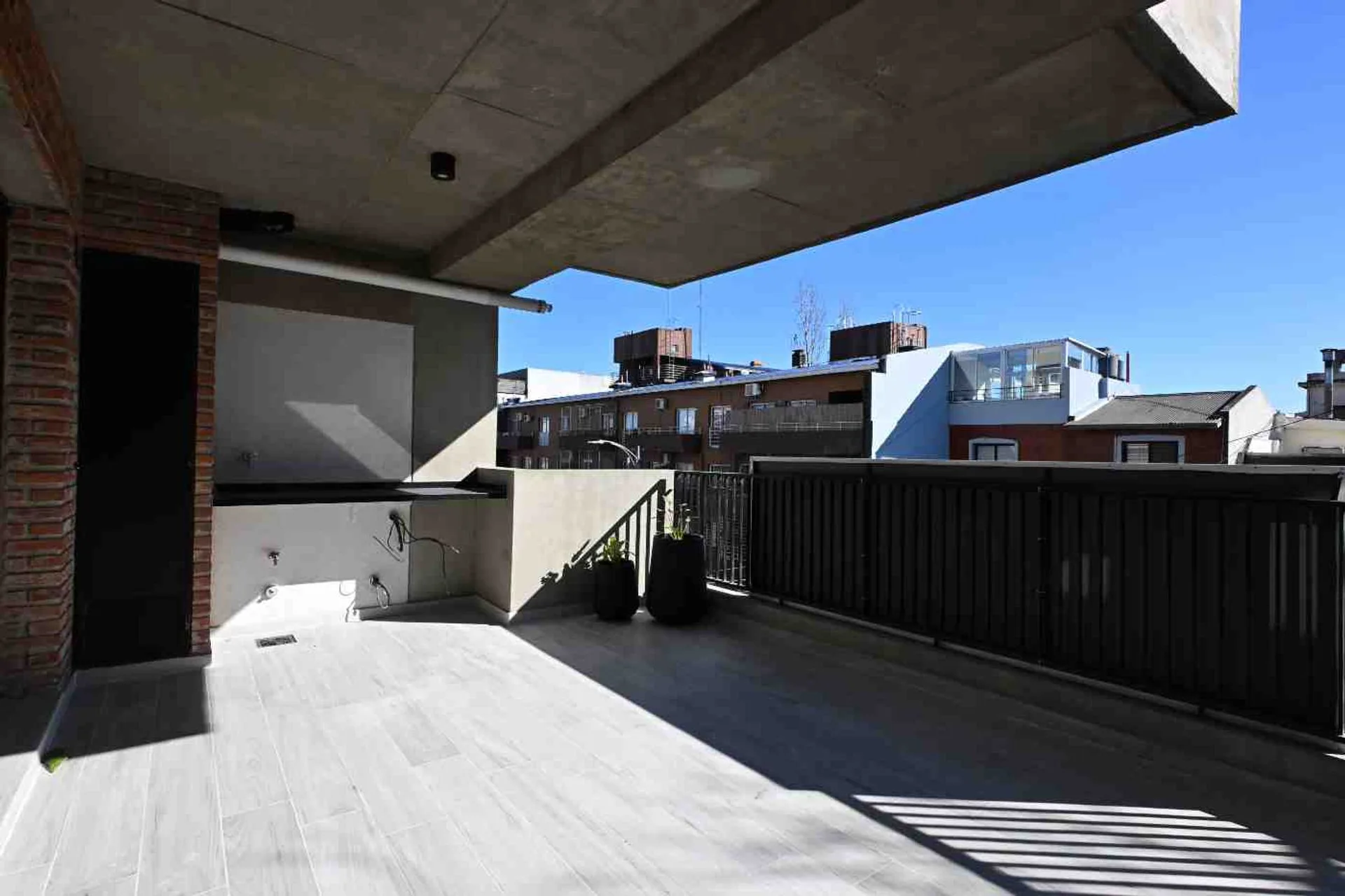 Gran Departamento 4 ambientes y Cochera a estrenar foto 4