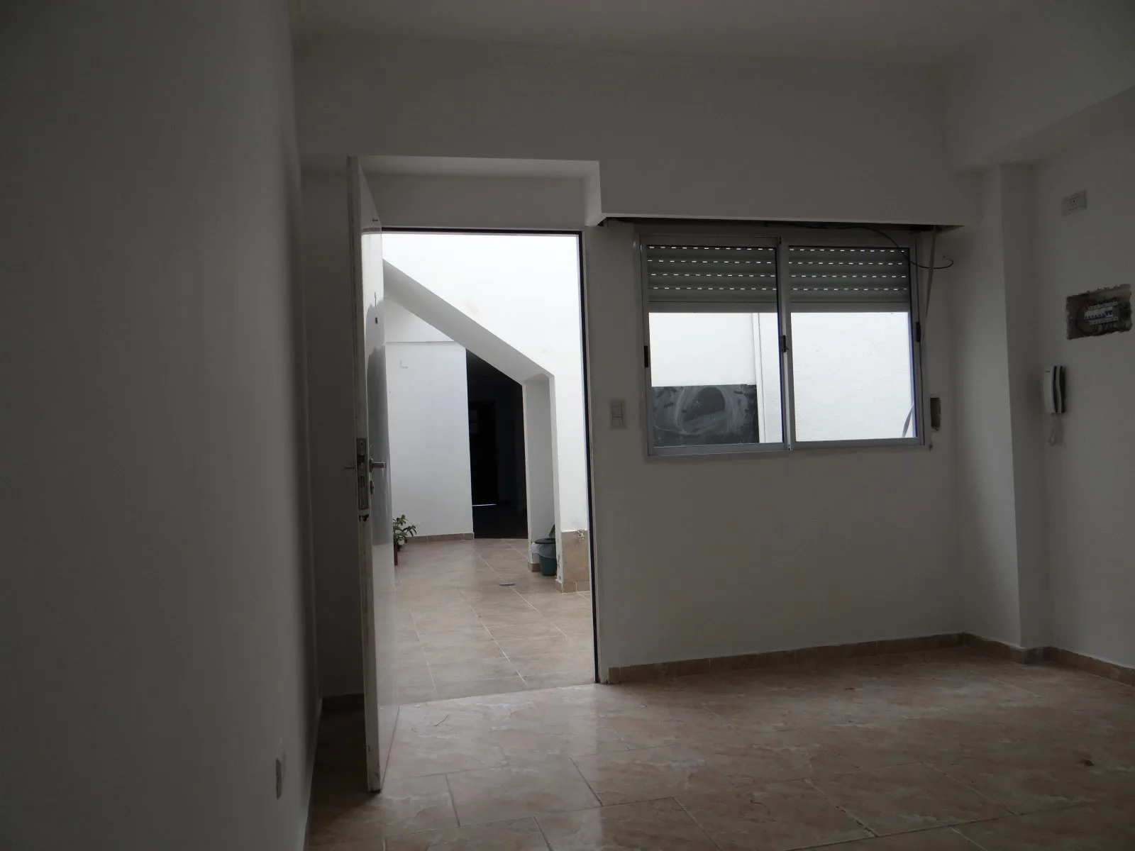 departamento 2amb en planta baja con fondo y parrilla foto 4