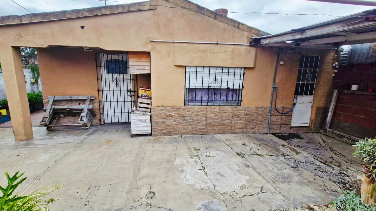 Venta de casa en González Catán foto 2