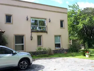 CASA EN VENTA EN VENTA EN PILAR VILLAGE foto 4